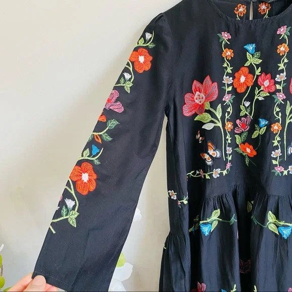 Zara floral embroidery shift dress in black color - Picture 9 of 10